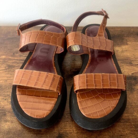 Staud Nicky Croc Sandals Size 41/10 - Picture 1 of 6